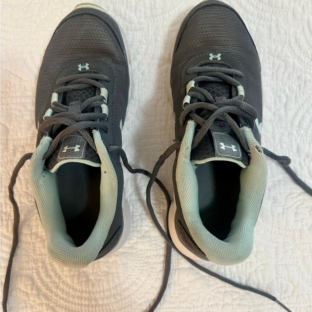 PRELOVED Womens Under Armour Charcoal and Mint Sneakers